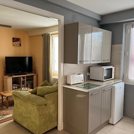 Gite Du St Martin Apartman Oradour-Fanais Kültér fotó